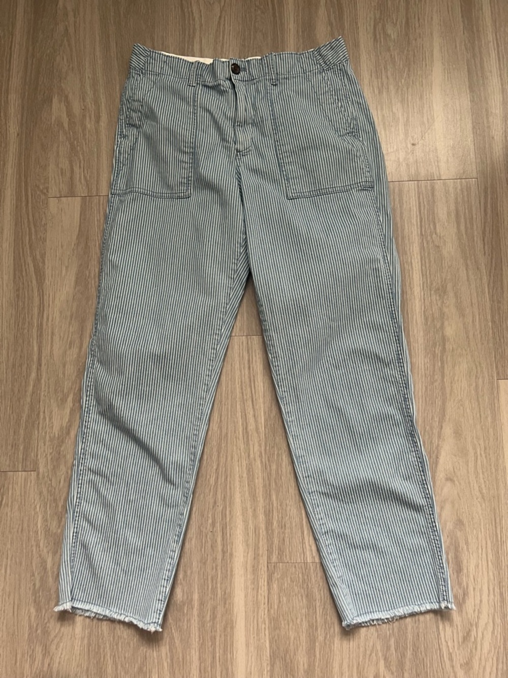 GAP Blue White Striped Straight Khaki Pants Size 6 Railroad Stripe Raw Hem